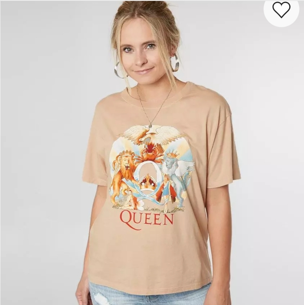 Day Queen Graphic Beige T-Shirt